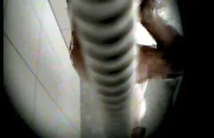 माँ बाथरूम में masturbates सेक्सी पिक्चर हिंदी में