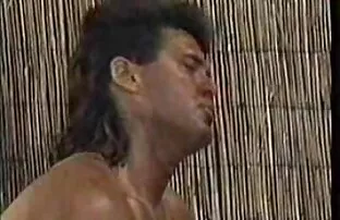 सुनहरे बालों वाल आदमी हिंदी पिक्चर सेक्सी मूवी