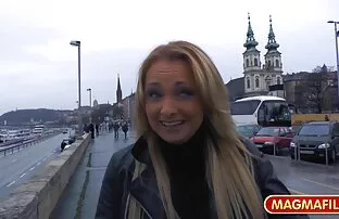 बहुत तंग तौलिया हिंदी फिल्म मूवी सेक्सी