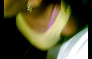 वह उसे उसके स्तन को छूने सेक्सी पिक्चर इंग्लिश सेक्सी