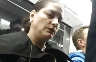 उभार की तरह महिलाओं.वह देख नहीं रोक सकता हिंदी पिक्चर हिंदी पिक्चर सेक्सी