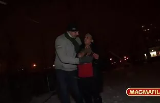 सार्वजनिक बर्लिन में तीन युवकों बॉलीवुड में सेक्सी पिक्चर