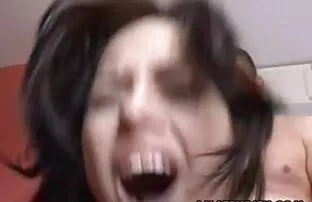 क्रीमयुक्त बड़ी प्रेमिका गधा हिंदी सेक्सी फिल्म वीडियो में