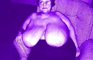 वसा रूसी, पिक्चर वीडियो में सेक्सी