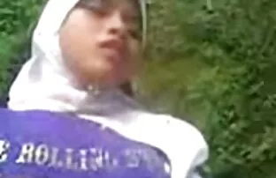 सुंदर इंडोनेशिया-महतीसवी उसकी किशोरावस्था में होगा