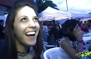 Lags पर सैलून C बार्सिलोना में सेक्सी फिल्म वीडियो दे दो