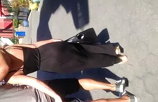 काली पोशाक के माध्यम से देखने में एशियाई पेटी नई फिल्में सेक्सी