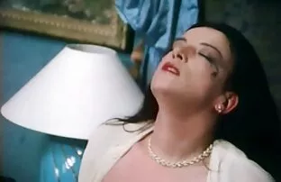 मोनिक डार्क-ला पेटू - विंटेज 80 के दशक-नर्स, हिंदी मूवी का सेक्सी वीडियो