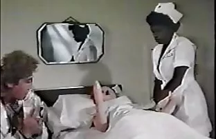 ब्रिटिश अस्पताल दृश्य। फुल सेक्सी हिंदी फिल्म