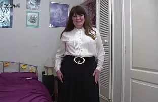 भूख बिल्ली के साथ माताओं ब्लू फिल्म भेजो सेक्सी