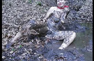 एक फूहड़ पेट्रा 2014 सेक्सी फिल्म फुल एचडी में सेक्सी फिल्म