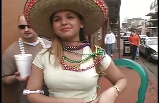 मार्डी ग्रास में इलिनोइस लड़की सेक्सी फिल्म फुल एचडी फिल्म