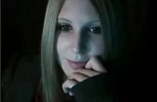 सुनहरे बालों वाल सेक्सी फिल्म की