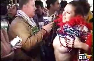 स्तन चमकती mardi gras सेक्सी बीएफ फिल्म भोजपुरी