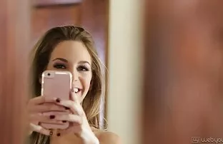 बिग लंड सुनहरे बालों वाली चेहरे की कट्टर आउटडोर सेक्सी में इंग्लिश पिक्चर