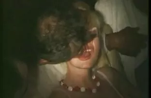 फ्रांसीसी महिला को छुआ और 80 के दशक अश्लील फिल्मों में पाला है) वीडियो पिक्चर सेक्सी