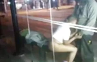 बाल्टीमोर के शहर में बेघर स्टैंड काजोल की सेक्सी मूवी