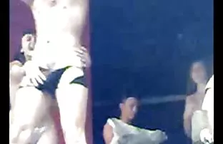 क्लब में शौकिया प्रतियोगिता सेक्सी मूवी हॉट