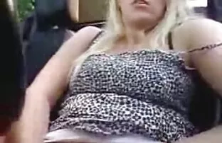 मेरी दादी ने मुझे बताया 2 से बाहर 4 कार में हस्तमैथुन बीएफ में सेक्सी फिल्म