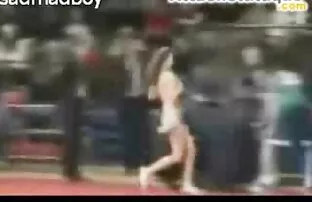 जयजयकार, बास्केटबॉल खेल में ऊपर से दूर ले । सेक्सी फिल्म हद में