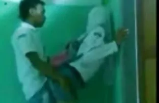 कमबख्त 2 रखें हिंदी फिल्म सेक्सी में