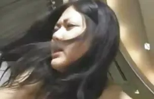 शीर्ष पर सुंदर स्तन के साथ एशियाई सेक्सी पिक्चर वीडियो में एचडी में