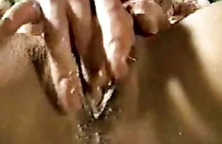 औरत गीला है सेक्सी ब्लू हिंदी