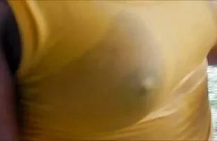 हूड गहरे गीले कपड़ों में सेक्स फिल्म वीडियो