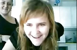 वेब कैमरा में उनकी बेटी नहीं माँ और चाची वीडियो सेक्सी पिक्चर वीडियो सेक्सी पिक्चर