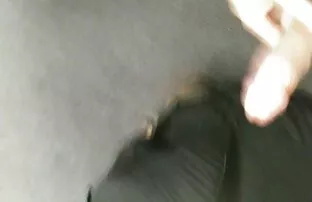 लगभग पकड़ा कोई सेक्सी फिल्म दिखाओ