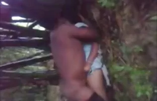 भारतीयों को बहुत प्रेरित कर रहे हैं सेक्सी ब्लू भेजिए