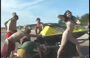 समुद्र तट पर बालों , न्यू हिंदी सेक्सी मूवी