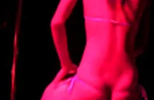 पर प्रतिबंध लगा दिया 25 थाई नर्तकियों फिल्म सेक्सी फुल