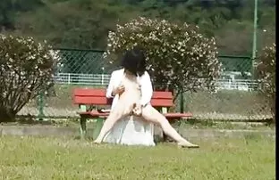 माँ, बच्चों के खेल का मैदान सेक्सी फिल्म हीरोइन की