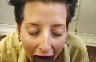 शॉर्ट्स, बड़े सेक्सी वीडियो की फिल्म