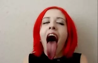 बड़ा है कि एक जीभ के साथ लड़की हिंदी ब्लू पिक्चर हिंदी ब्लू पिक्चर हिंदी