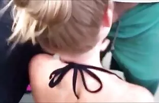 महिला, समुद्र तट पर एक दिन! सेक्सी सेक्सी हिंदी मूवी