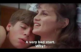 वह अभी भी जवान है, सुंदर, एक महान समय है जबरदस्ती सेक्सी वीडियो फुल मूवी