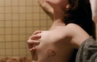 लौरा प्रसिद्ध है, नताशा lyonne-काले हिंदी फिल्म सेक्सी सेक्सी