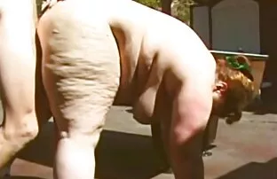 बड़ी खूबसूरत औरत 48 - पूल पुरालेख ब्लू सेक्सी में