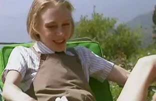 किशोरी सुनहरे बाल वाली प्यारी ब्लू पिक्चर सेक्सी फिल्म दिखाइए