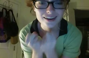 नर्ड काम करने वाली लड़की हमें कर रहे हैं । हिंदी ब्लू सेक्सी