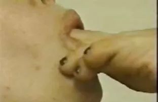 चाट पैर (कोई आवाज नहीं) सेक्सी मूवी वीडियो