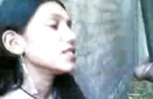 लड़की अंग्रेजी की कमी से फॉरेस्ट की डिक कटौती, तुमसे प्यार करता हूँ सेक्सी मूवी बीएफ