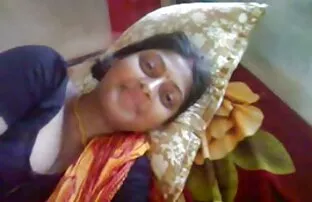 एक बंगाली महिला सेक्सी की भावना के साथ बहुत खूबसूरत है सेक्सी वीडियो हिंदी मूवी में